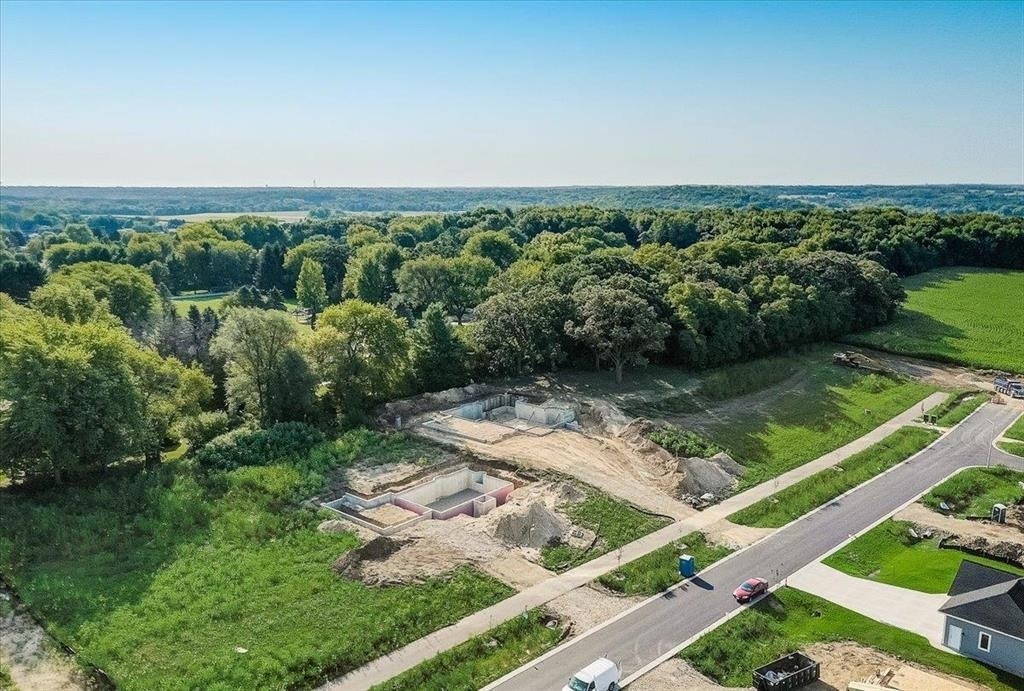 L434 4038 Whistle Rock, Windsor, WI 53532