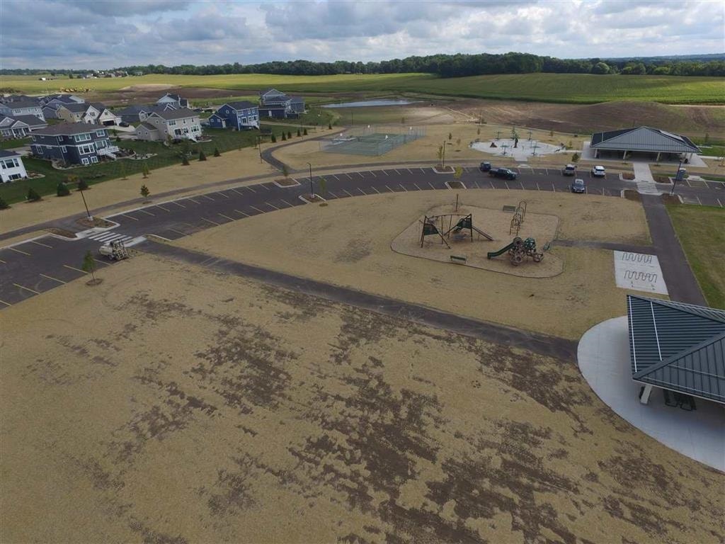 L434 4038 Whistle Rock, Windsor, WI 53532