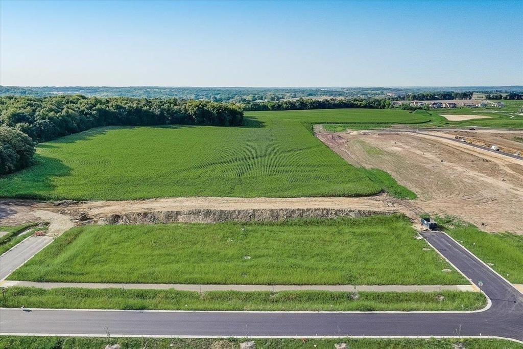 L434 4038 Whistle Rock, Windsor, WI 53532